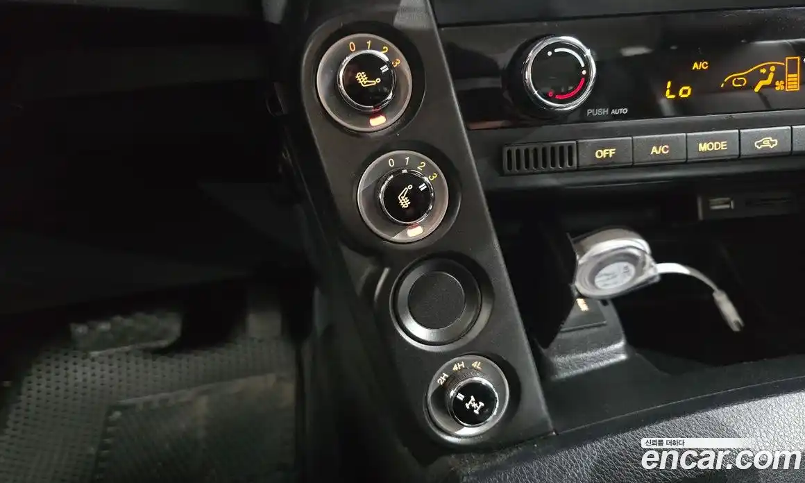 SsangYong Korando 2016 2.0 автомат (гидро), фото 17