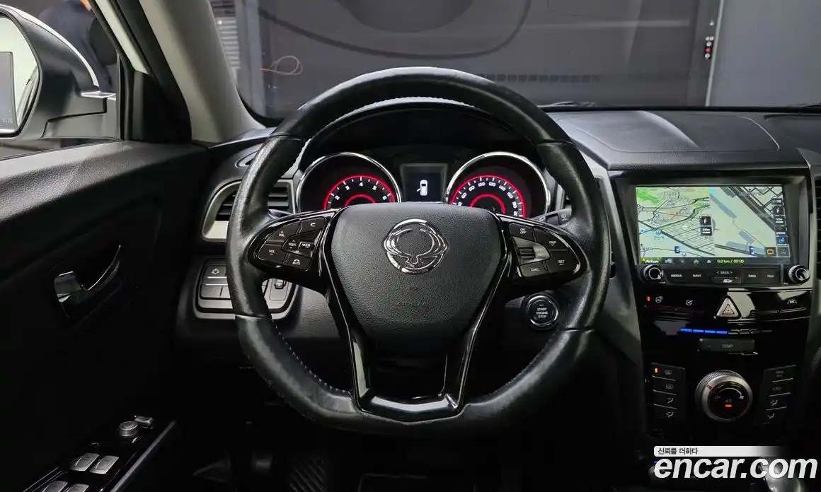 SsangYong TIBOLI 2017 1.6 автомат (гидро), фото 13