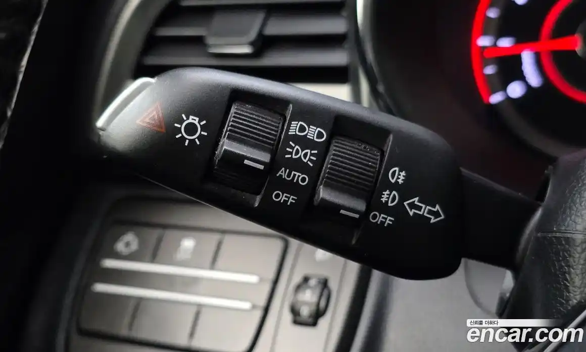 SsangYong TIBOLI 2017 1.6 автомат (гидро), фото 16