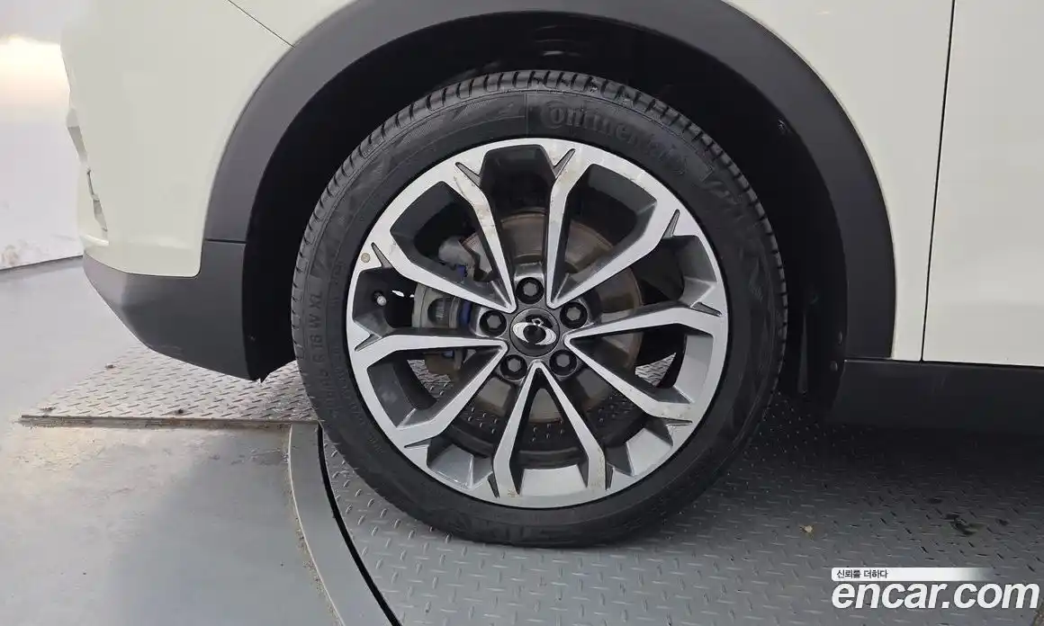 SsangYong TIBOLI 2017 1.6 автомат (гидро), фото 5