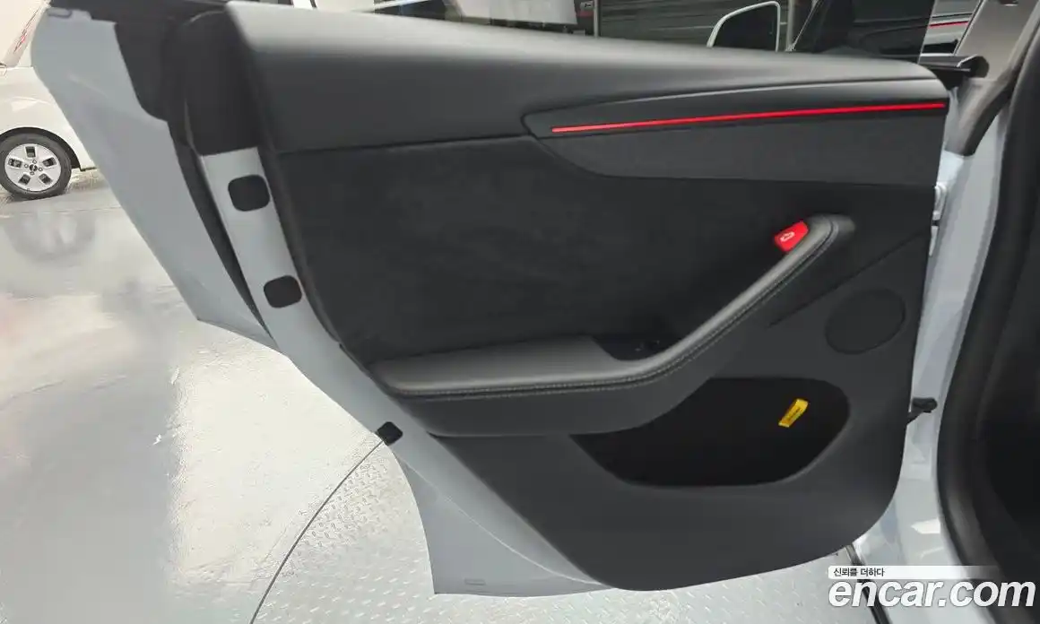 Tesla Model Y 2025 0.2 гидро, фото 15