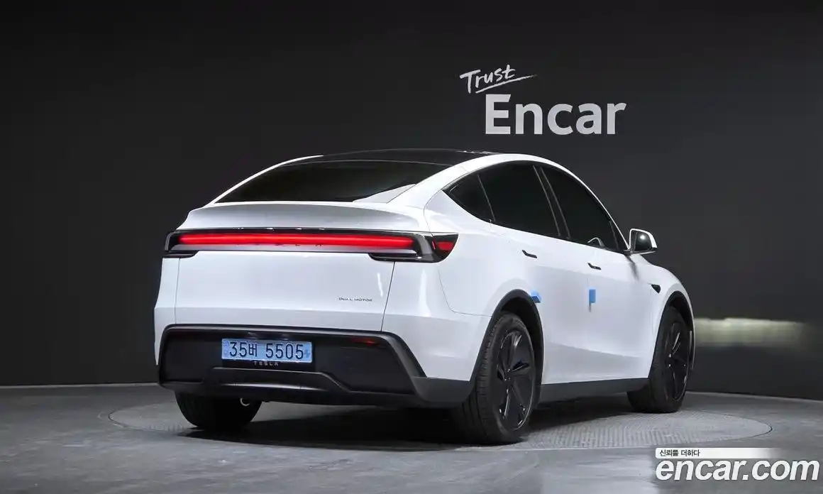 Tesla Model Y 2025 0.2 гидро, фото 2