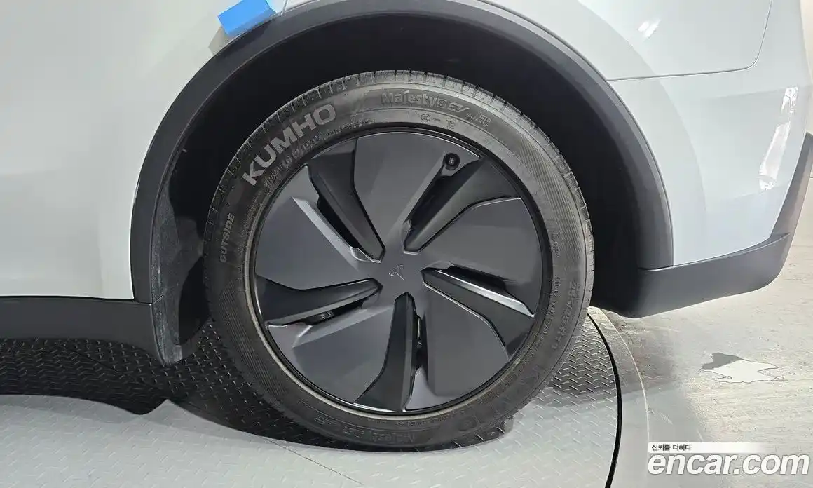 Tesla Model Y 2025 0.2 гидро, фото 7