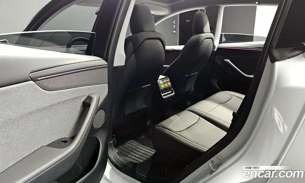 Tesla Model Y 2025 0.2 гидро, фото 16