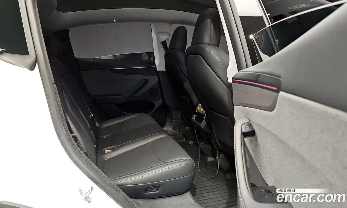 Tesla Model Y 2025 0.2 гидро, фото 18
