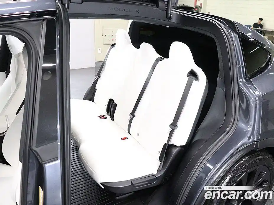 Tesla Model X 2023 0.3 гидро, фото 11
