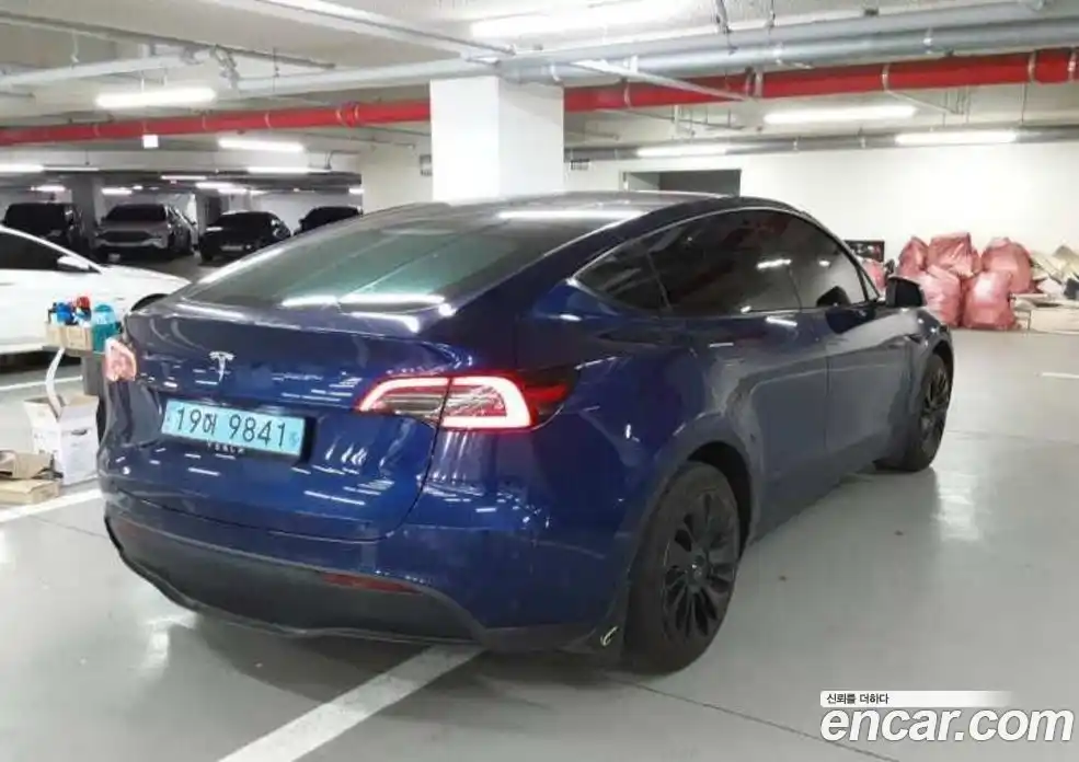 Tesla Model Y 2024 0.2 гидро, фото 6