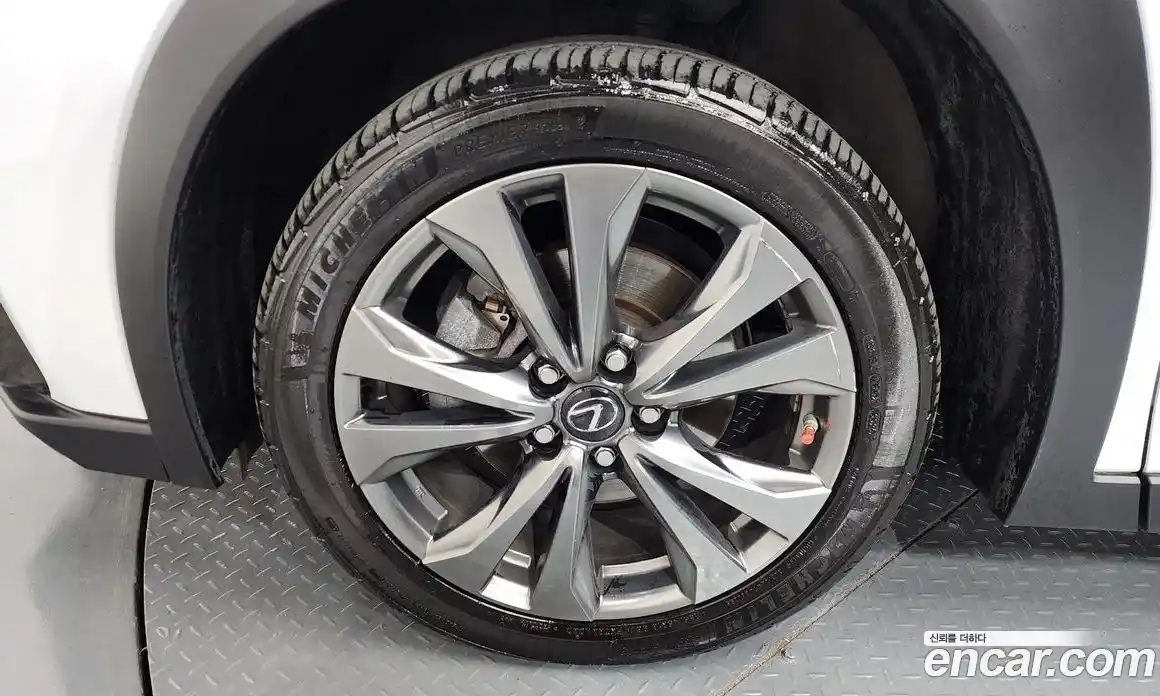 Lexus UX 2020 2.0 гидро, фото 5