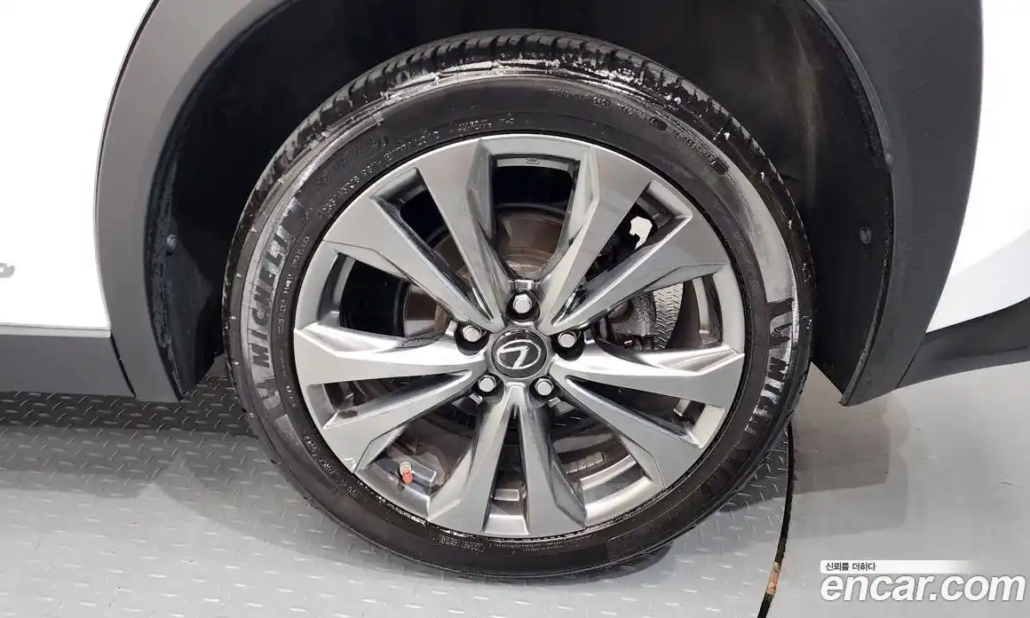 Lexus UX 2020 2.0 гидро, фото 7