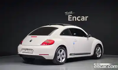 Volkswagen Beatle 2013 2.0 автомат (гидро), миниатюра 2