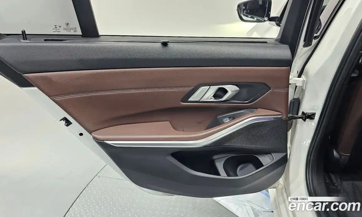 BMW 3 серия 2022 2.0 автомат (гидро), фото 15