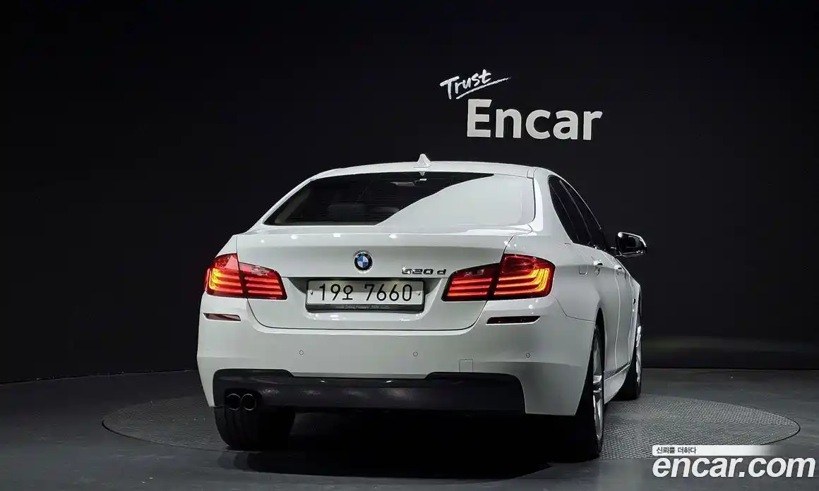 BMW 5 серия 2016 2.0 автомат (гидро), фото 4