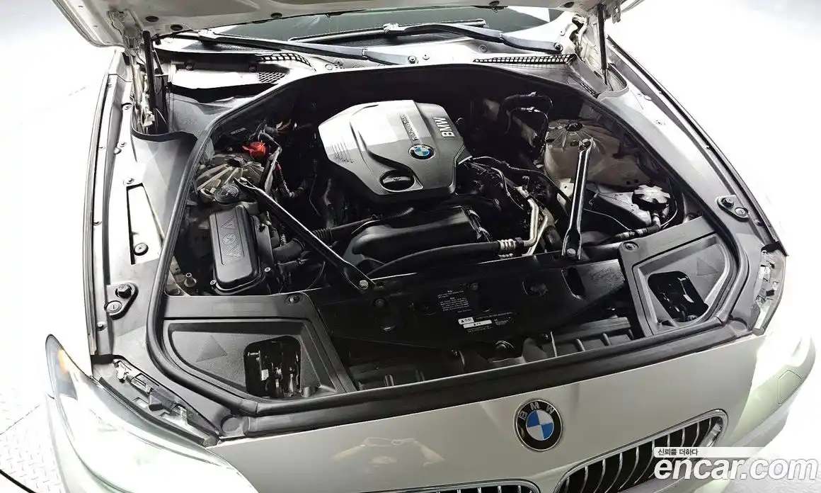 BMW 5 серия 2016 2.0 автомат (гидро), фото 6