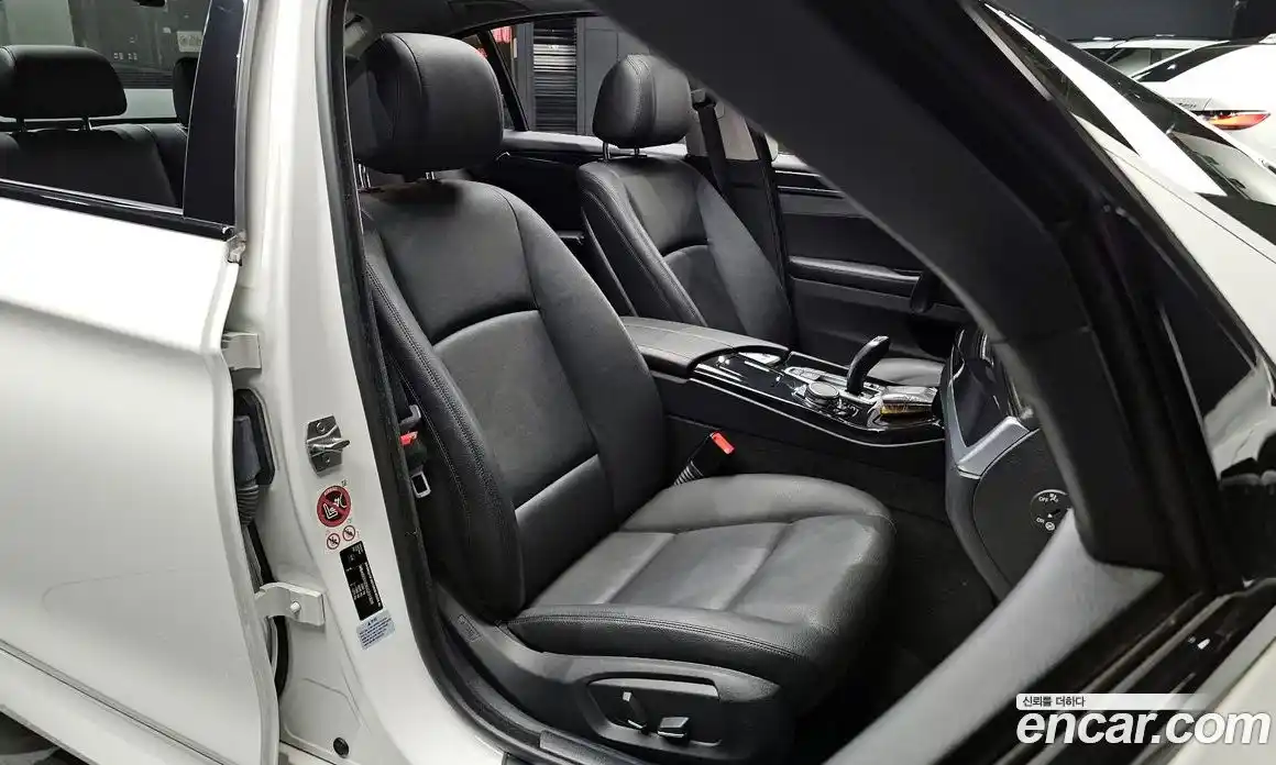 BMW 5 серия 2016 2.0 автомат (гидро), фото 10