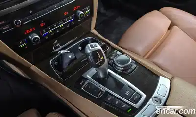 BMW 7 серия 2013 3.0 автомат (гидро), миниатюра 9