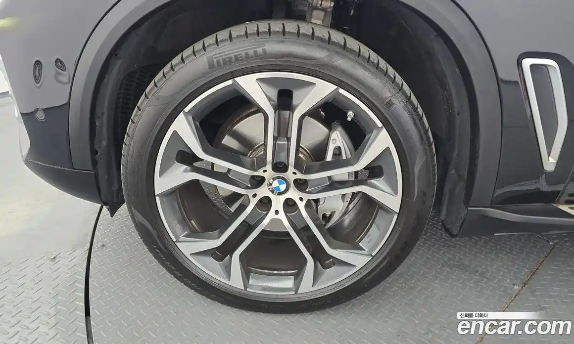 BMW X5 2022 3.0 автомат (гидро), фото 5