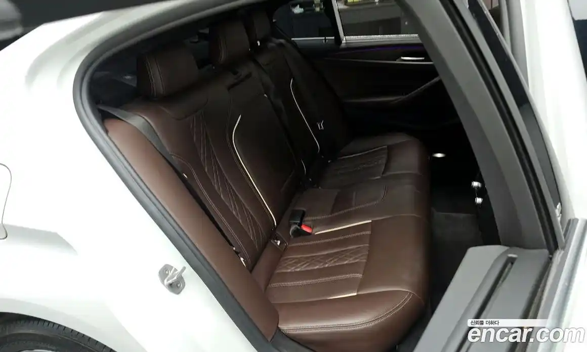 BMW 5 серия 2017 2.0 автомат (гидро), фото 17