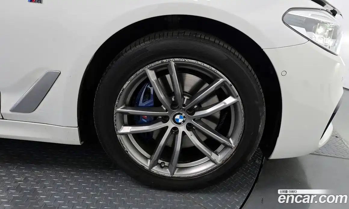 BMW 5 серия 2017 2.0 автомат (гидро), фото 6
