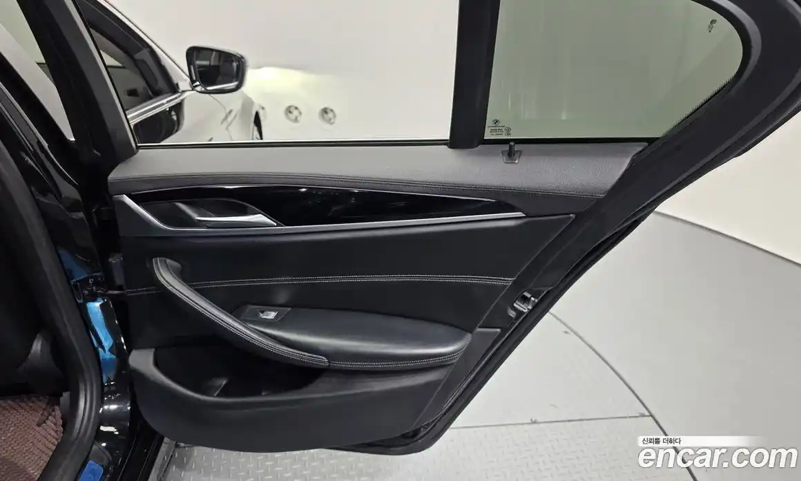 BMW 5 серия 2019 2.0 автомат (гидро), фото 15