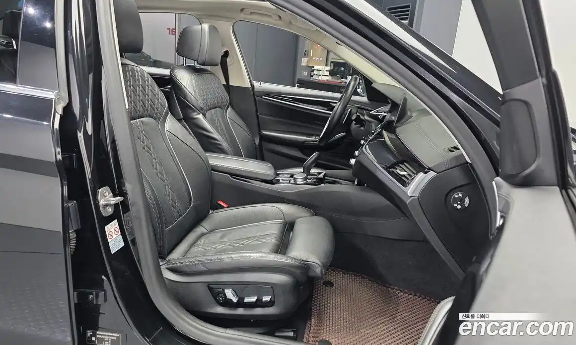 BMW 5 серия 2019 2.0 автомат (гидро), фото 17