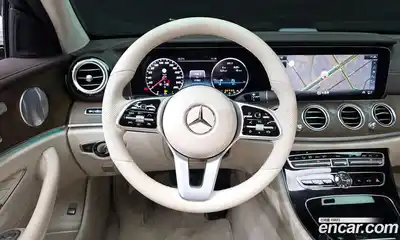 Mercedes-Benz E-Class 2019 2.0 автомат (гидро), миниатюра 12