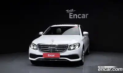 Mercedes-Benz E-Class 2019 2.0 автомат (гидро), миниатюра 3