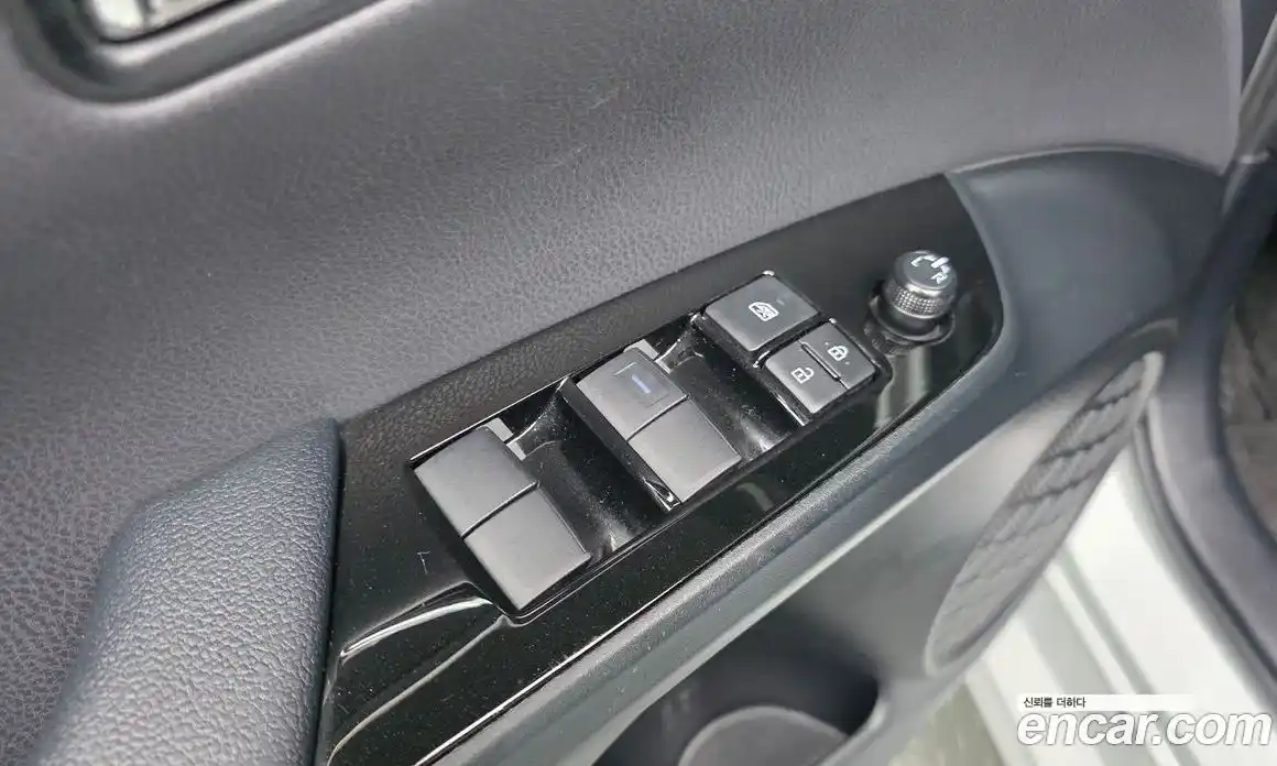 Toyota Prius 2022 1.8 гидро, фото 18