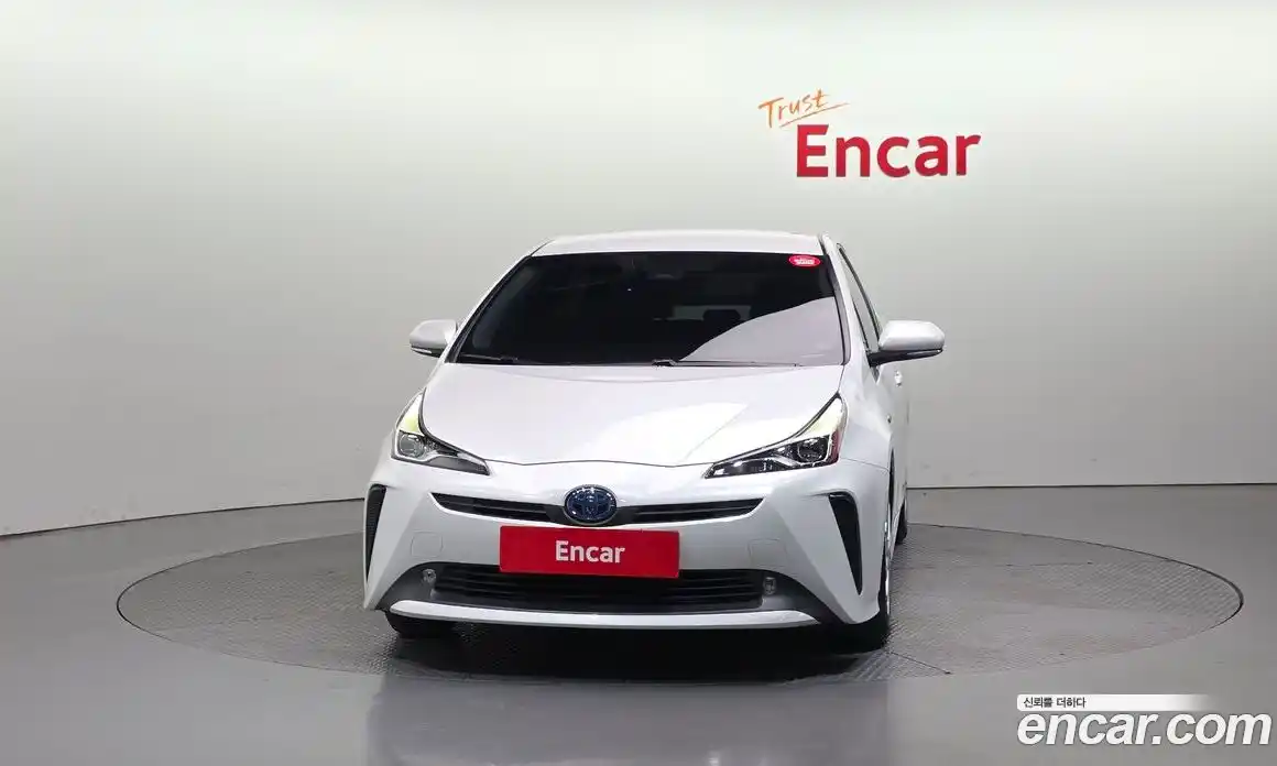 Toyota Prius 2022 1.8 гидро, фото 3