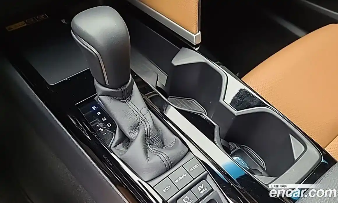 Toyota Camry 2025 2.5 гидро, фото 13