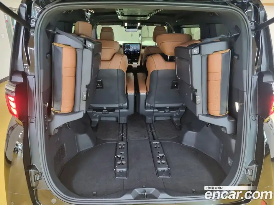 Toyota Alphard 2024 2.5 гидро, фото 15