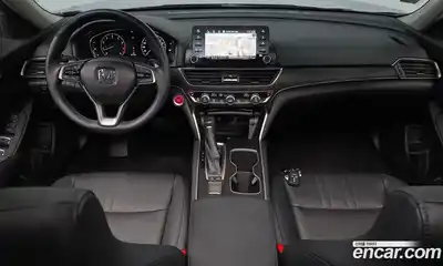 Honda Accord 2018 1.5 автомат (гидро), миниатюра 9