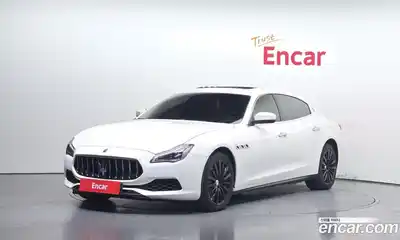 Maserati Quattroporte