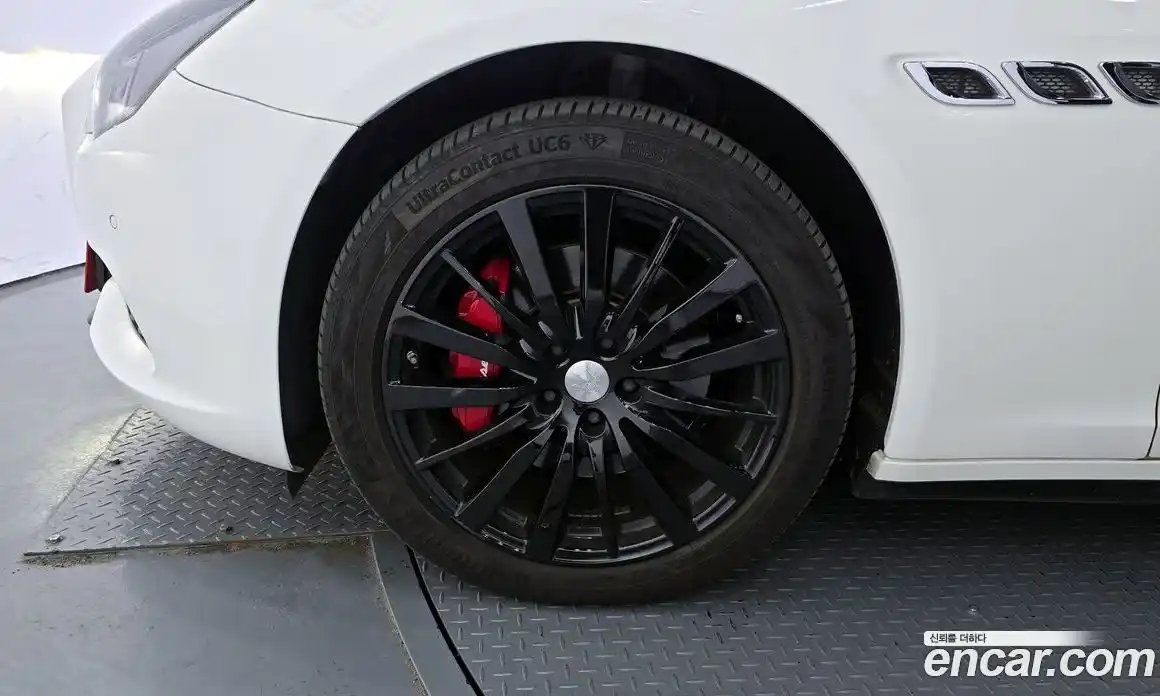 Maserati Quattroporte 2018 3.0 гидро, фото 5