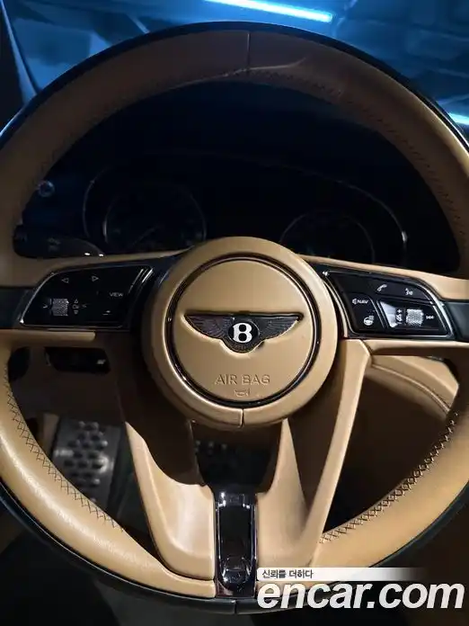 Bentley Bentayga 2018 6.0 гидро, фото 12