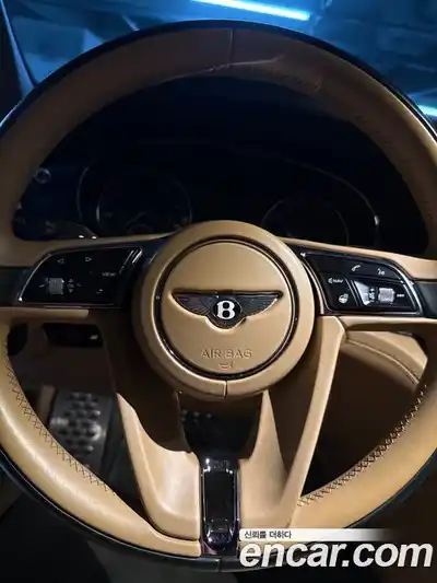 Bentley Bentayga 2018 6.0 гидро, миниатюра 12