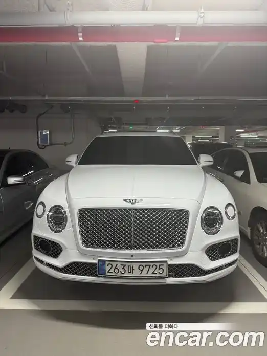 Bentley Bentayga 2018 6.0 гидро, фото 3