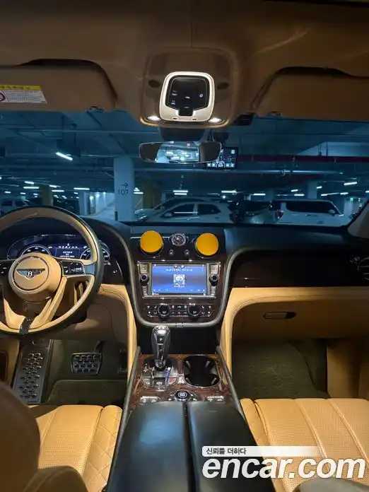 Bentley Bentayga 2018 6.0 гидро, фото 6