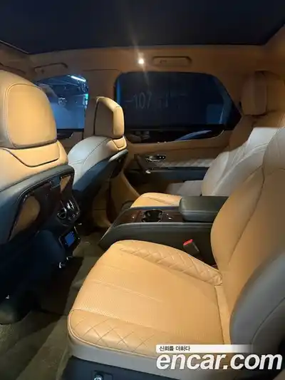 Bentley Bentayga 2018 6.0 гидро, миниатюра 7
