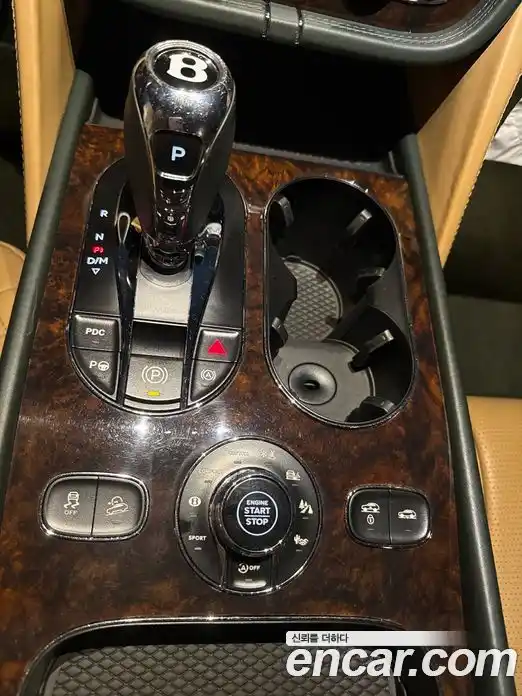 Bentley Bentayga 2018 6.0 гидро, фото 9