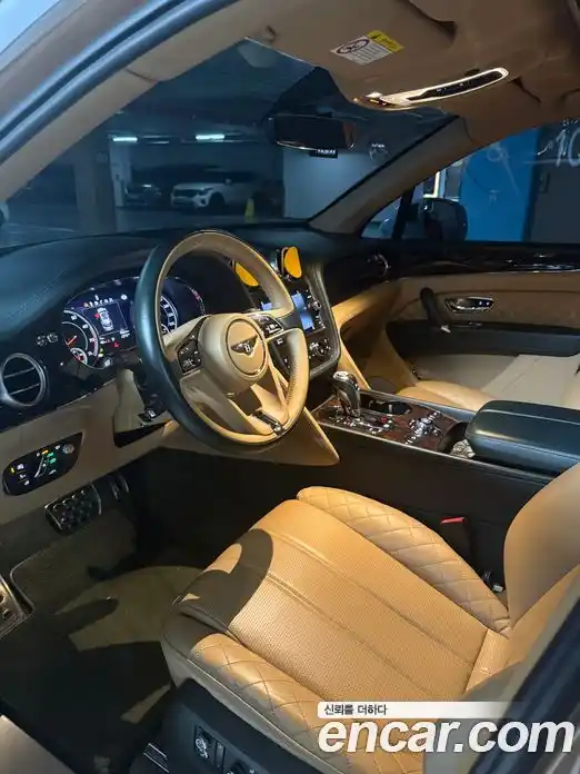 Bentley Bentayga 2018 6.0 гидро, фото 10