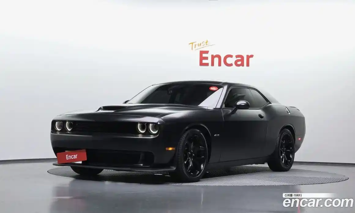 Dodge Challenger 2019 5.7 гидро, фото 1