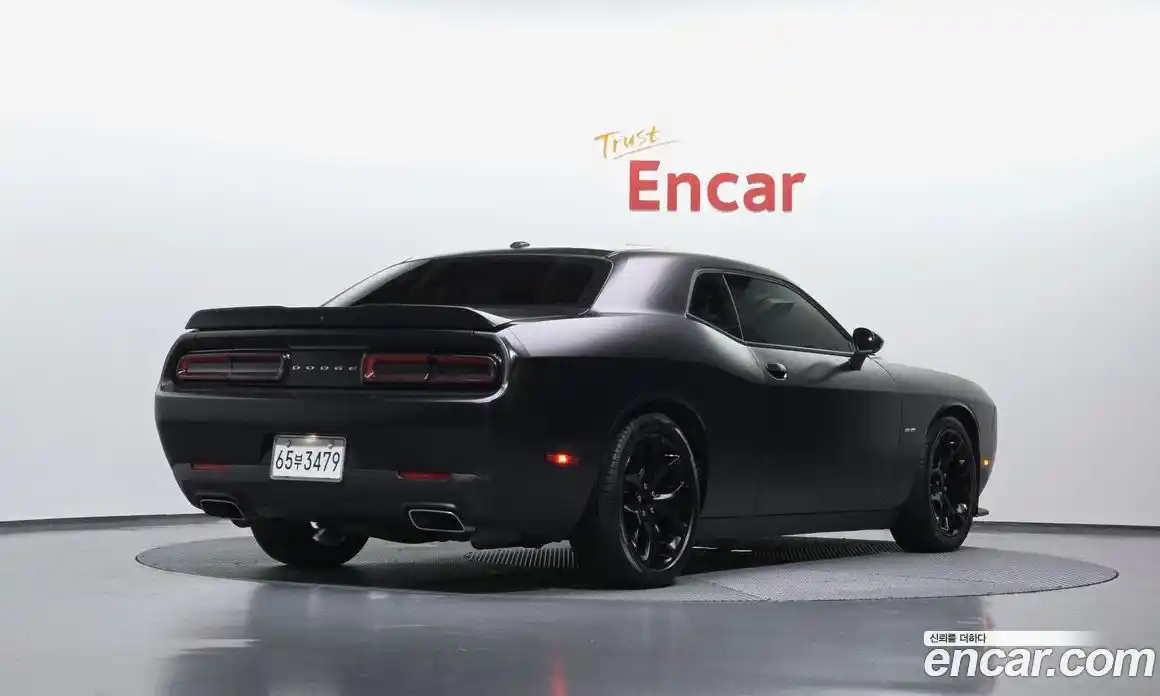 Dodge Challenger 2019 5.7 гидро, фото 2