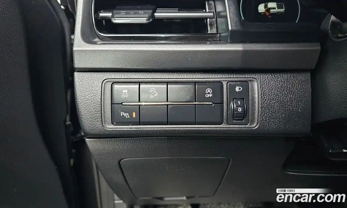SsangYong Rexton 2023 2.2 автомат (гидро), фото 13