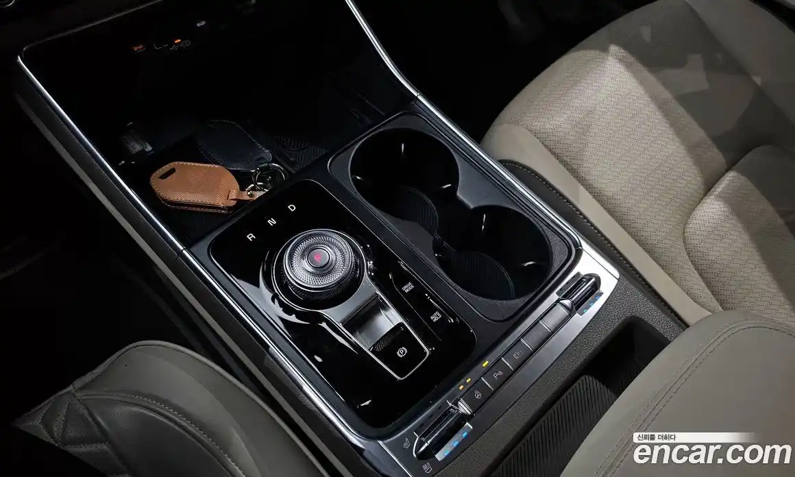 Kia Carnival 2024 1.6 автомат (гидро), фото 9