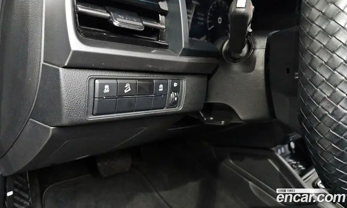 SsangYong Rexton 2023 2.2 автомат (гидро), фото 17