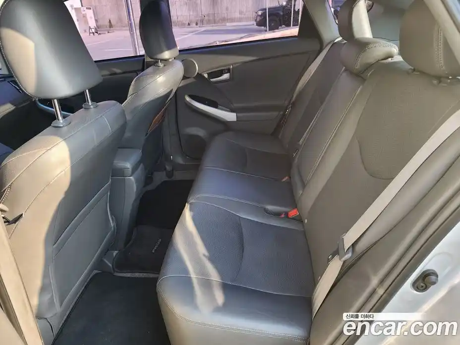 Toyota Prius 2010 1.8 вариатор, фото 16