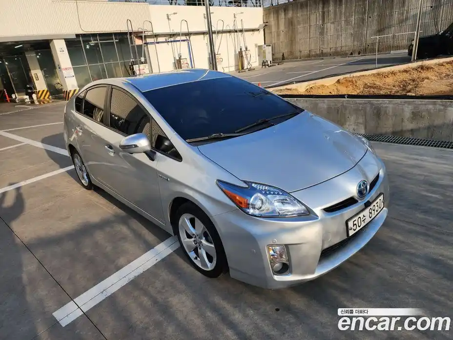 Toyota Prius 2010 1.8 вариатор, фото 19