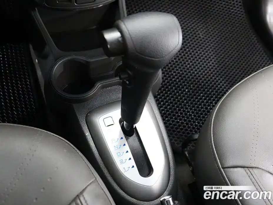 Chevrolet Spark 2013 1.0 автомат (гидро), фото 9