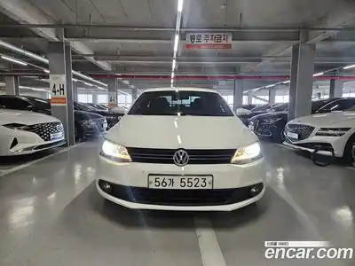 Volkswagen Jetta 2013 1.6 автомат (гидро), миниатюра 3