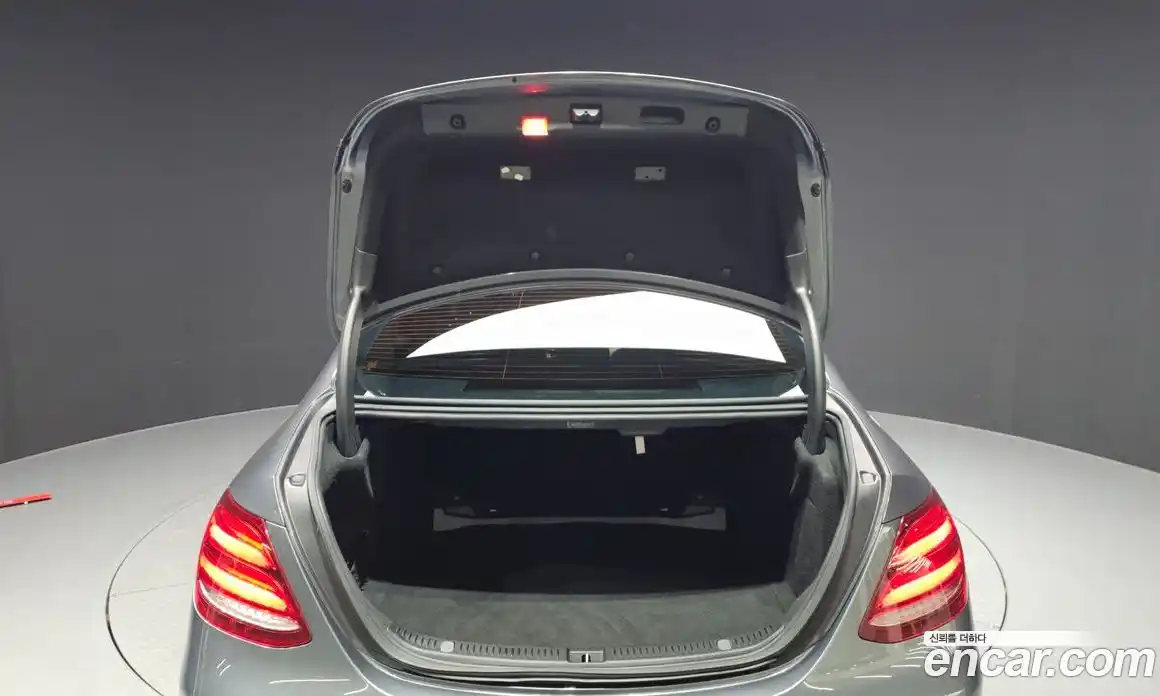 Mercedes-Benz E-Class 2017 2.0 автомат (гидро), фото 20